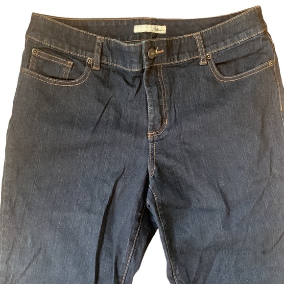 Chico’s Platinum Dark Wash Stretchy Straight Leg Bootleg Jeans Size 12 (2 Short) - Picture 3 of 9